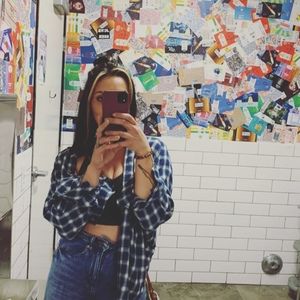 Meet your Posher, Cynthia